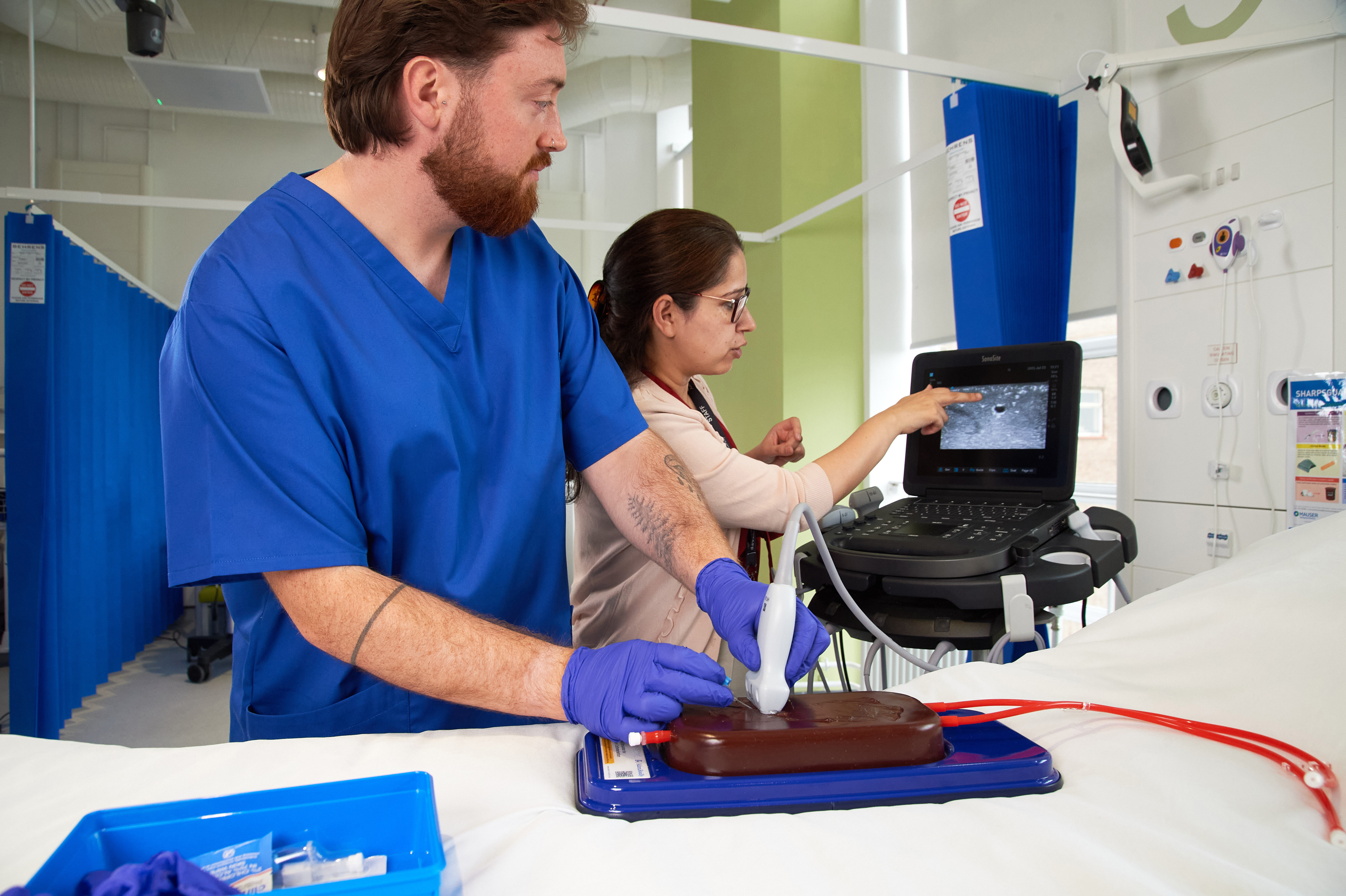 Ultrasound Simulator for PICC Line / Midline/ Seldinger, Dark