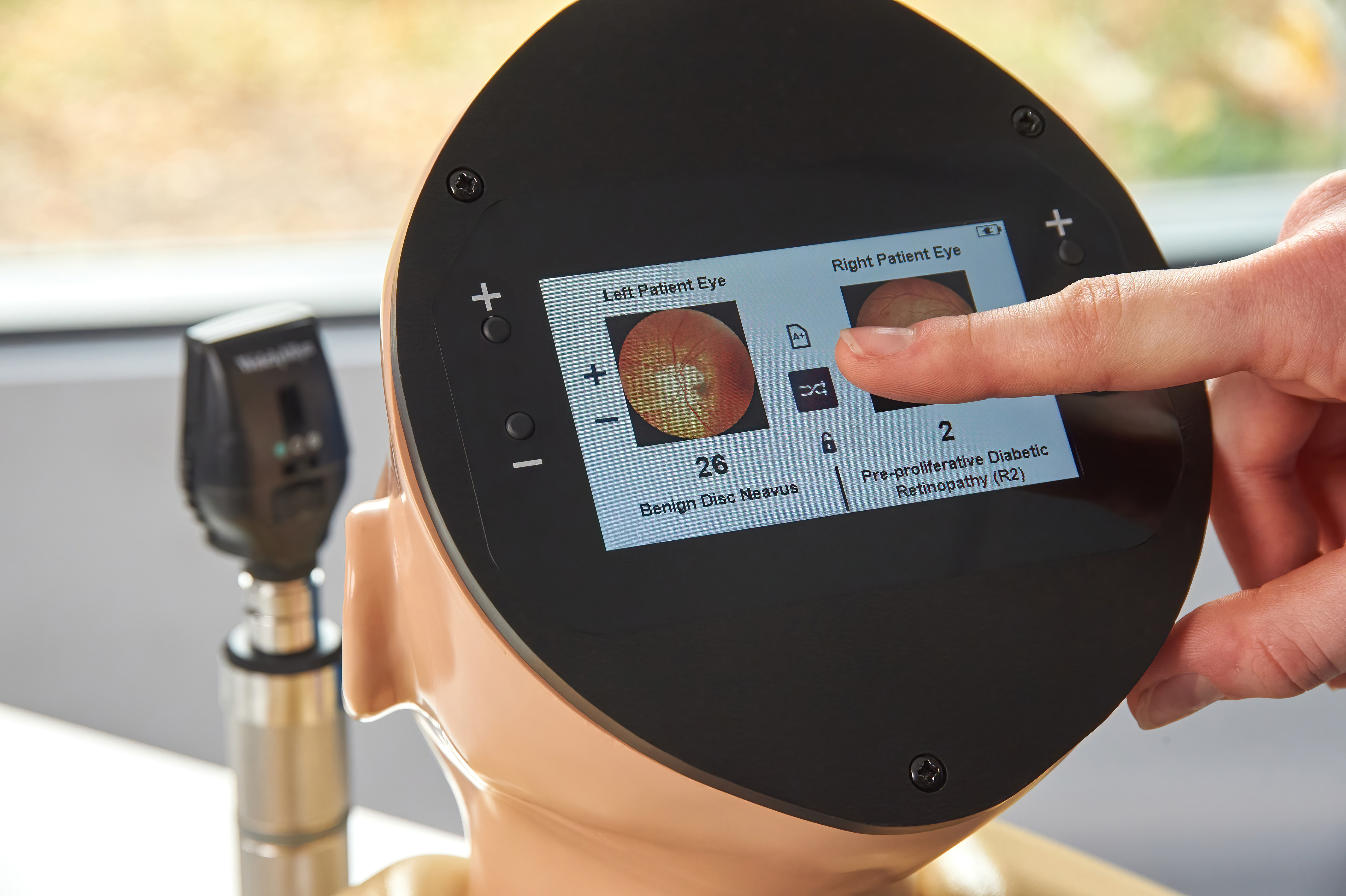 Enhanced Digital Eye Examination/Retinopathy Trainer, Light