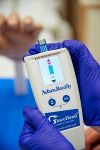 Glucohand® - Digital Glucometer Simulator, Light